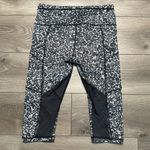 Lululemon Outrun Crop Mini Cinder Lace White Black Mesh Leggings Size 10 Photo 1
