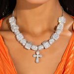 In God we trust Elegant Silver Necklace with Cross Pendant EUC Photo 1