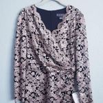 Jessica Howard  Black and Gold Glitter Lace V-neck Steath Cocktail Dress Photo 3