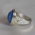 Source Unknown NWOT Electric Blue Energy Smooth Oval Stone Inlay Etched Silver Tone Size10 Ring Photo 2