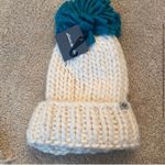 Eddie Bauer Scarf And Hat Photo 1