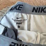Nike Heathered grey therma fit  sweatpants women’s size medium Photo 2