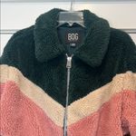 BDG Chevron Sherpa Jacket in Earth Tones size medium. Photo 3