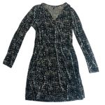 Daisy Fuentes  Knee Length Wrap Dress Black Gray Print Long Sleeve V Neck Size‎ S Photo 2