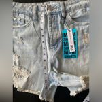 Ymi  High Rise Mom Fit Shorts Distressed Denim 100% Cotton‎ Light Wash
Size 7/28 Photo 3