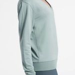 Athleta Sunrise Sage Green Knit V-Neck Long Sleeve Tee Sweat Shirt Sweater Top M Photo 1