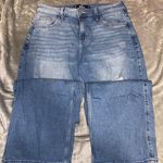 Hollister Jeans Photo 1