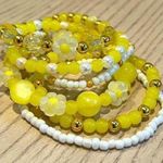 Handmade Beaded stretchy friendship bracelets flowers yellow gold white Photo 0