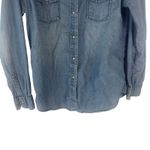 Uniqlo  Women's Size Large Chambray Pearl Snap Shacket Button‎ Up Top Photo 2