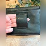 wilson's leather Vintage Wilson’s leather Forrest green wallet with keyring. Photo 10