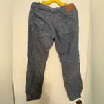 Levi's  Lightweight Cotton Linen Boyfriend Jeans Size 28 Photo 1