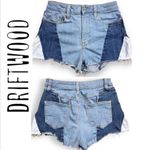 Driftwood Colorblock highrise jeans shorts, frilled hem, size 25 Photo 1