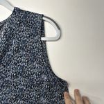 Dana Buchman  Women’s XL Sleeveless V-Neck Blouse Blue Pattern Top Photo 3