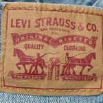 Levi's Women's Blue High Waist Medium Wash Denim Frayed Raw Hem Jeans Shorts 26 Photo 3