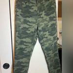 Universal Threads Universal Thread Green Camo Print Skinny Jeans 6/28 Photo 1