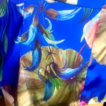 ZARA Blue and Pink Floral Printed
Asymmetric Top, Size XL Photo 8