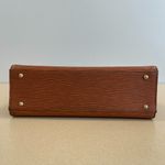 Fendi Vintage Brown Epi Leather Top Handle Bag - Preowned Photo 2