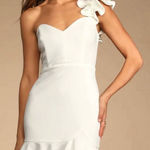 Lulus NWOT  Women's White One-Shoulder Ruffled Trumpet Mini Dress Size L Photo 0