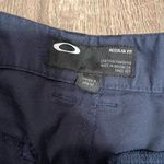Oakley  womens regular fit trouser pants size small in navy Photo 2