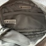 Lululemon Everywhere Belt bag Photo 5