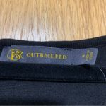 Outback Red  (The Limited) Black Short Sleeve Sweater - Size Medium Photo 2