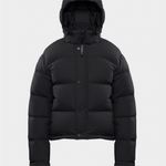 Aritzia Black  Super Puff Shorty - cliMATTE black xxs Photo 1