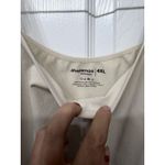 Shapermint Essentials Scoop Neck Cami w. Adjustable Straps in Cream/Ivory Photo 1