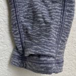 Meant To Move Long Sleeve in Sheer Luon Pebble Jacquard V2 Arctic Gray Ice Gray Size 6 Photo 8