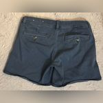 American Eagle  size 4 shorts MIDI Photo 3