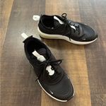 Nike Air Max Motion 2 Sneakers Black White Women’s Size 7 Running Shoes Photo 5