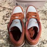 Women’s Air Jordan 1 Low Pink Salmon White Sneakers New Casual (DC0774 080) 7.5 Photo 3