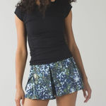 Lululemon Vintage  City Skort Floral Sport Printed White Black W8629S size 10 Photo 0