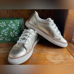 Johnston & Murphy  Callie Lace-To-Toe Gold Metallic Sneaker Women’s 8.5 Photo 3