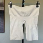 SKIMS  SEAMLESS SCULPT BUTT LIFTING‎ SHORT NWOB size M Sand clay Photo 3