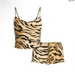SKIMS  Zebra Print Cami Set Photo 6