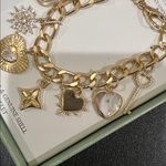 Atterri | Two Photo 4