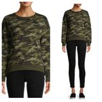 No Boundaries  Juniors Camo Printed Green Scoop Neck Pullover Sweatshirt SZ Large Photo 1