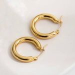 Gold Hoop Round 23mm Earrings Photo 0