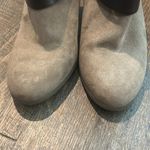 Carlos Santana  Hollie Taupe Suede Chunky 3.75" Heel Strappy Ankle Boots sz 6‎ Photo 3