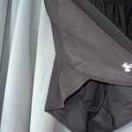 Under Armour black under armor athletic shorts Photo 2