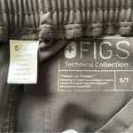 FIGS . Women's Black Cargo Pants Photo 3