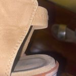 Pierre Dumas Wedges Photo 1