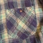 BDG Green Plaid Button-Down Flannel Shirt – Women’s Large Photo 2