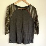 | I ❤️ Ugg Gray Top sz Large Photo 0