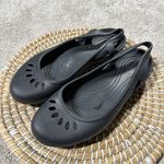 Crocs Women’s Kadee Flat Slingback Casual Flat Shoes Lightweight in Black 10 Photo 3