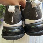 Nike  Air Max 270 Photo 2