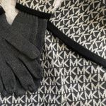 Michael Kors Set Photo 1