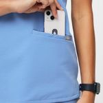FIGS Womens  Casma Three Pocket Scrub Top Size XL Ceil Blue Photo 4