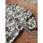 Chico's Floral Print Cotton Short Sleeve V Neck Top Size 0/S Beige Green Purple Photo 3