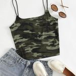 SheIn Camo Crop Top Photo 3